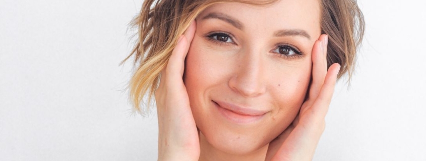 Trattamento lifting non chirurgico per un viso più tonico più a lungo